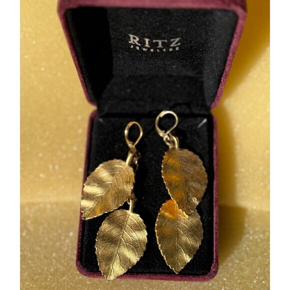 Kenneth Jay Lane Gold Leaf Earrings 3” EUC Perfect Saks Pierced Whimsical Witch - Picture 3 of 12